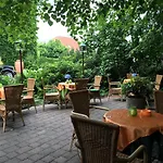 Landgasthof Zur Goldenen Aue *