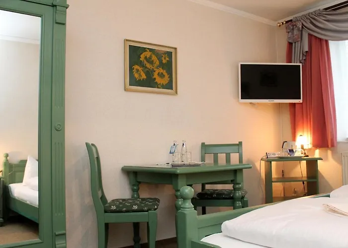 Landgasthof Zur Goldenen Aue Hotel *